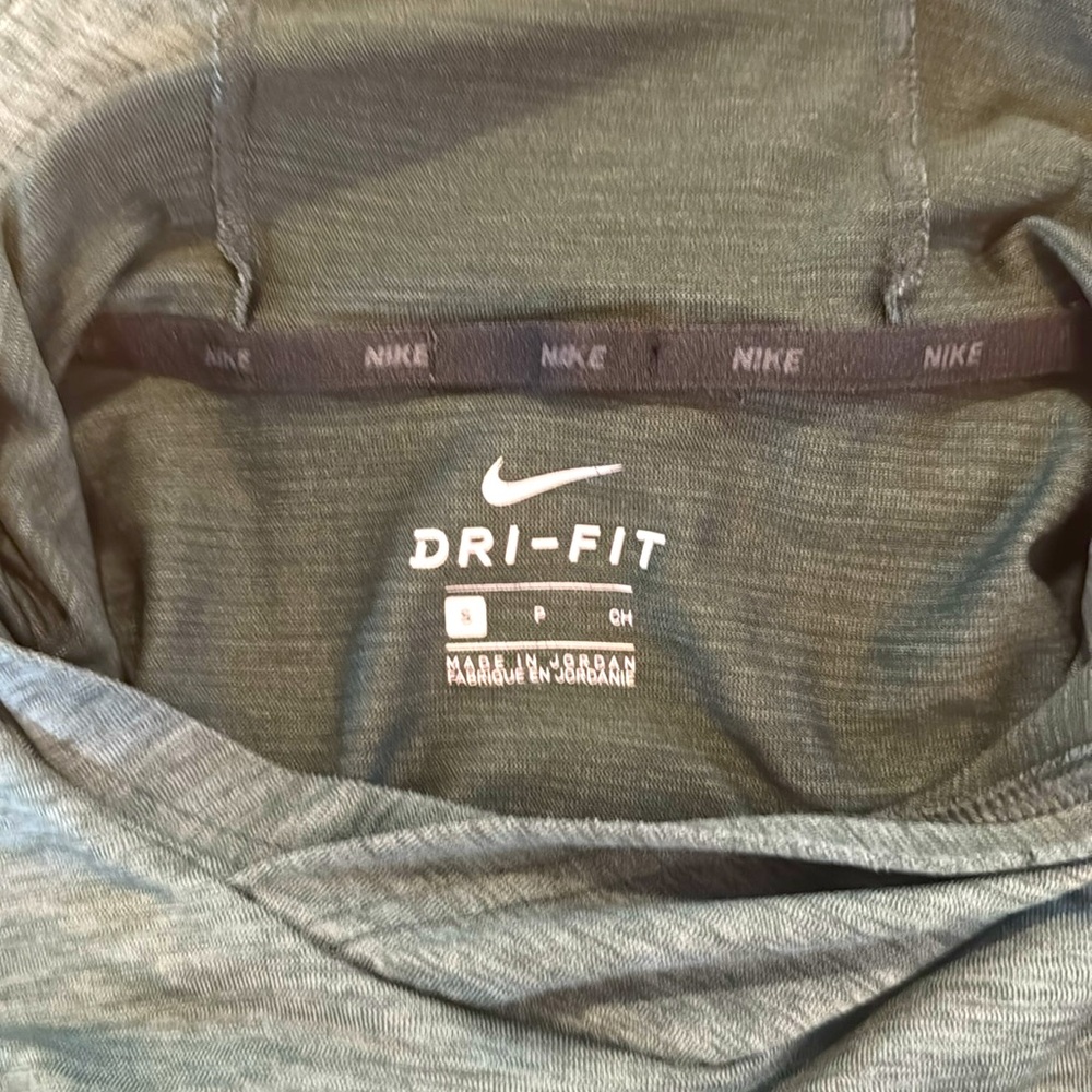 Nike Dry Fit Green Lightweight Pullover Hoodie - Small - Picture 4 of 5